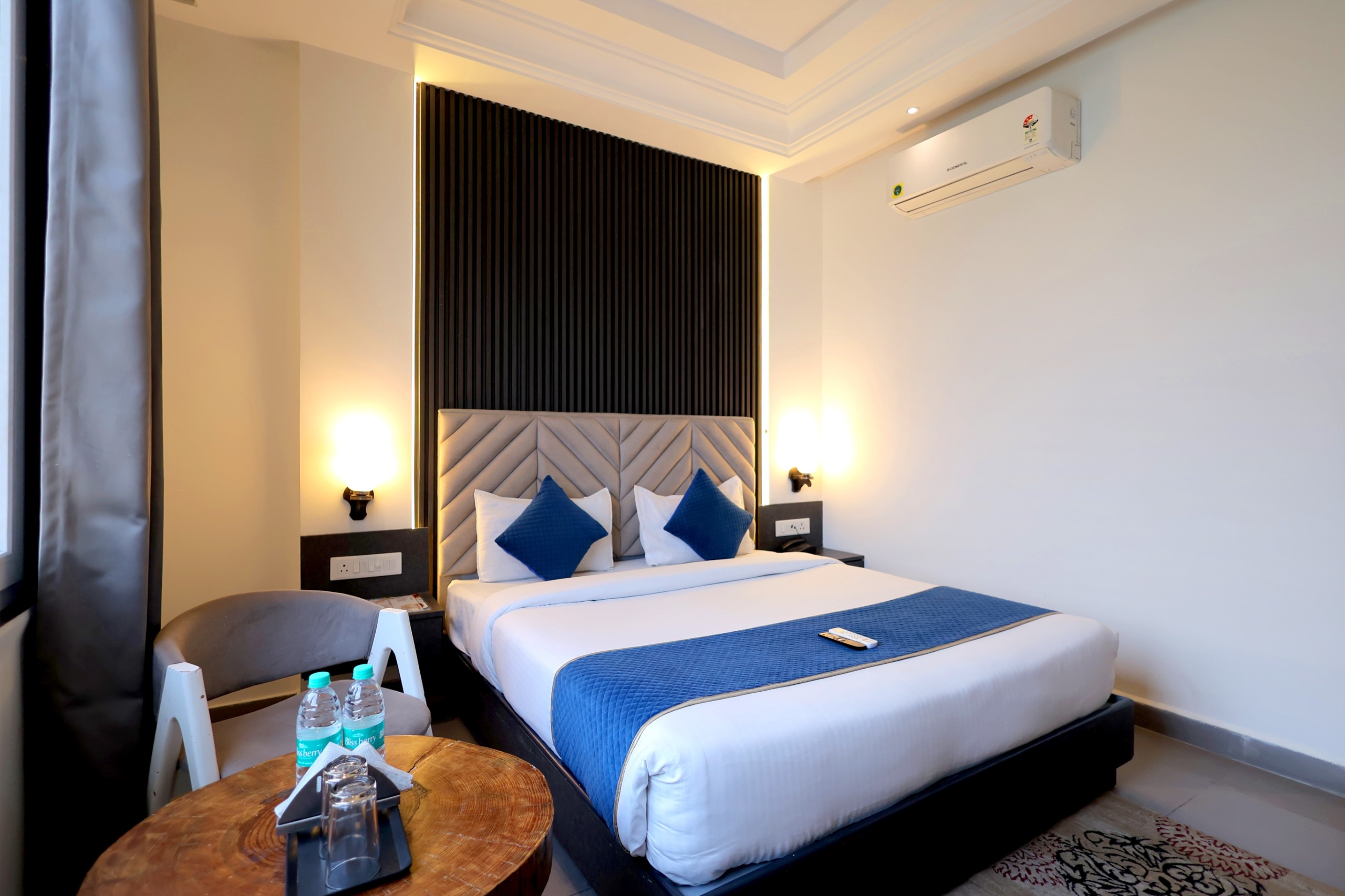 Hotel Ganga Vibes@Har Ki Pauri Road - Tap to explore photos