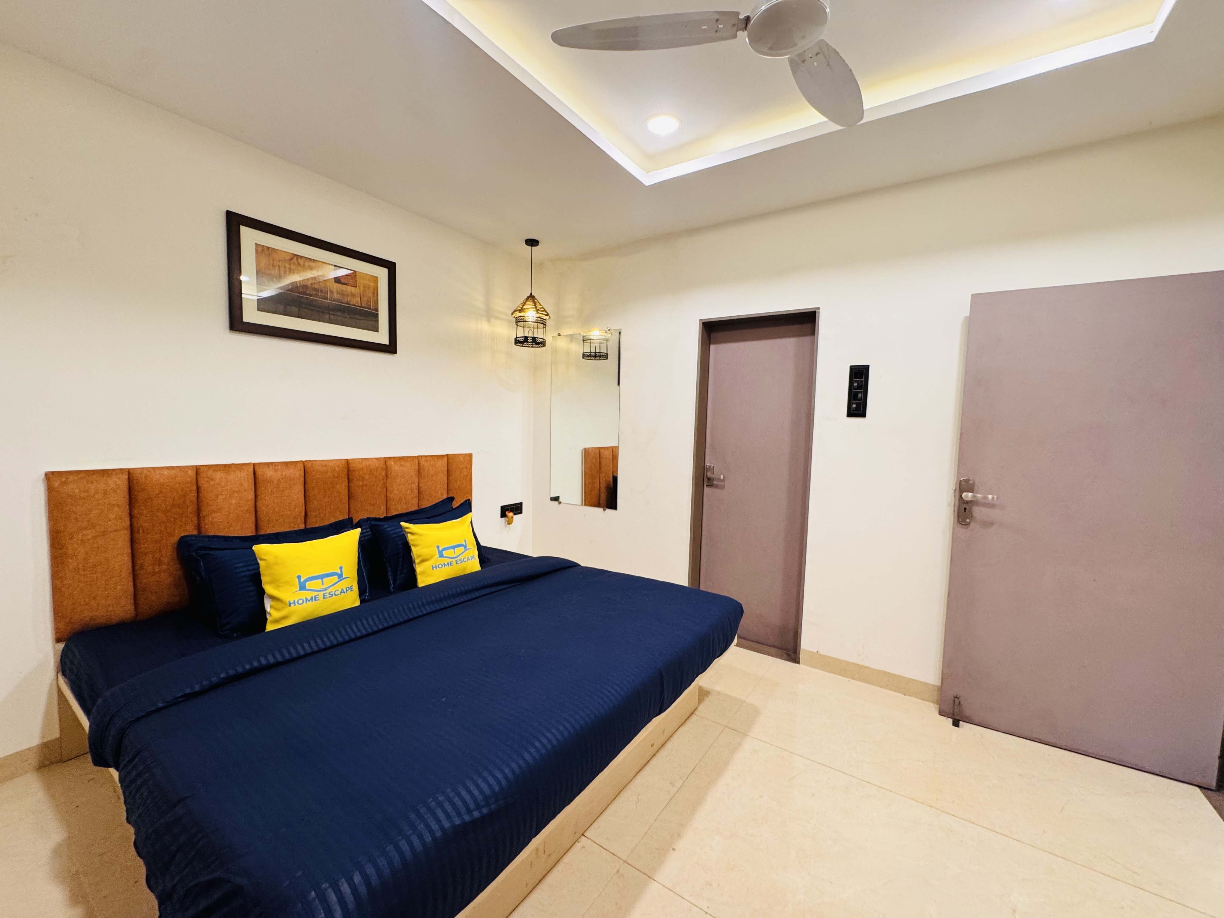 Home Escape Modern 3BHK Near Saket Square - Tap to explore photos