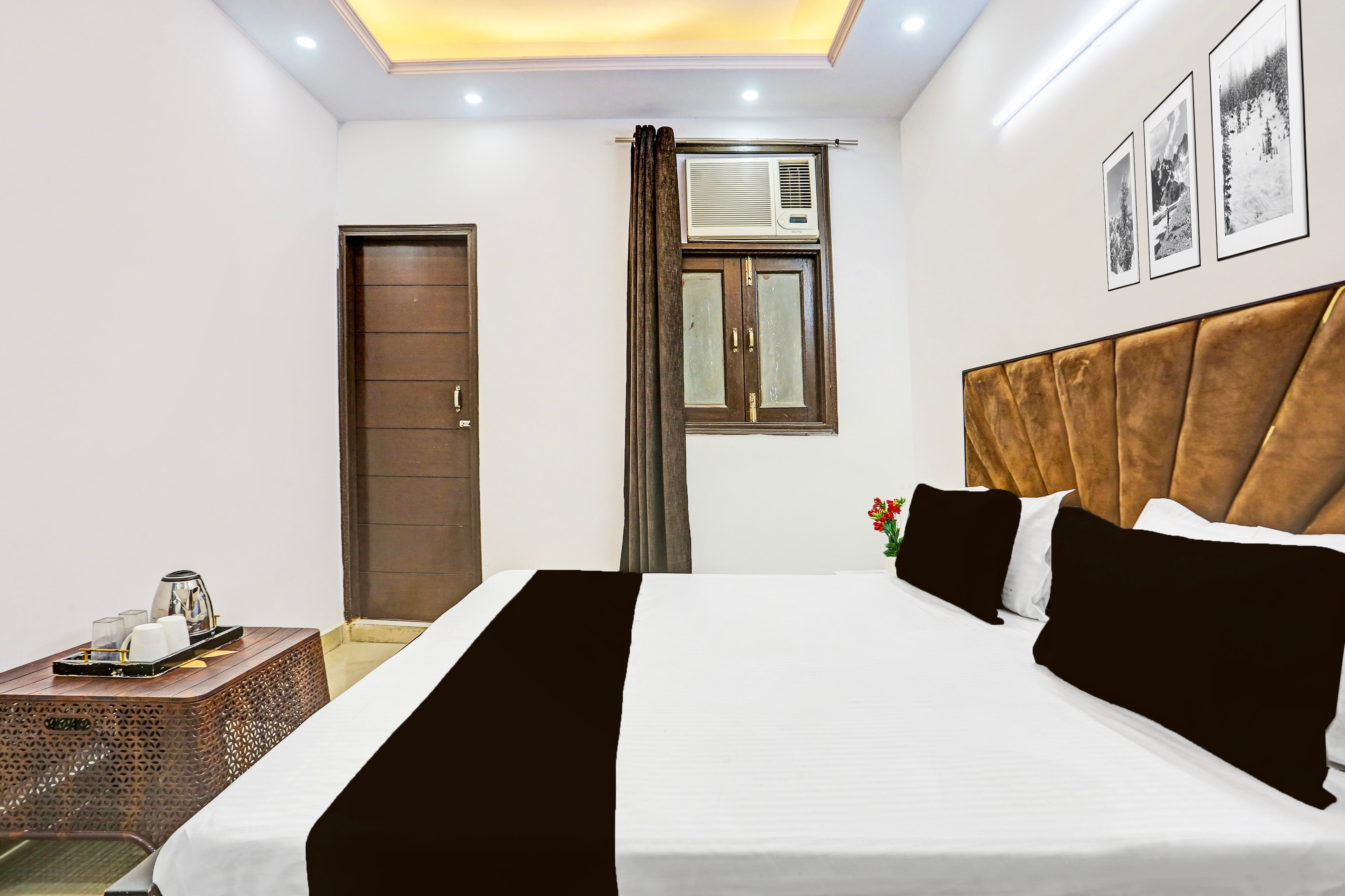 Hotel O Yash stay - Tap to explore photos