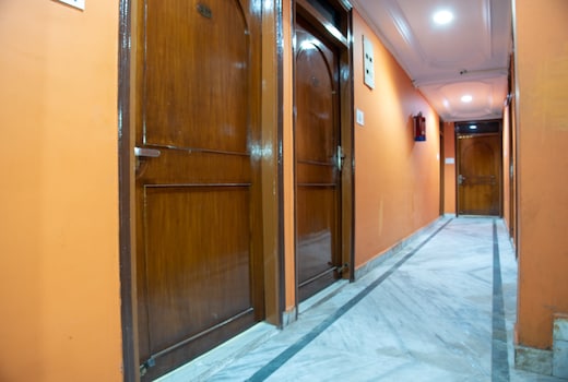 Hotel O Embassy Exhibition Rd