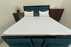 Kusum Stays, Ayodhya