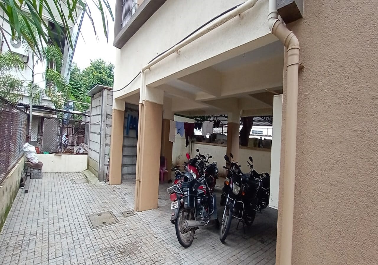 Hotel Umang Executive - Tap to explore photos