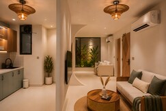 The Bohemian Luxe Suite Jacuzzi XBOX, Jaipur