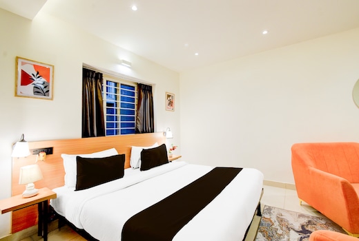 Super Townhouse Casa Grand Miyapur