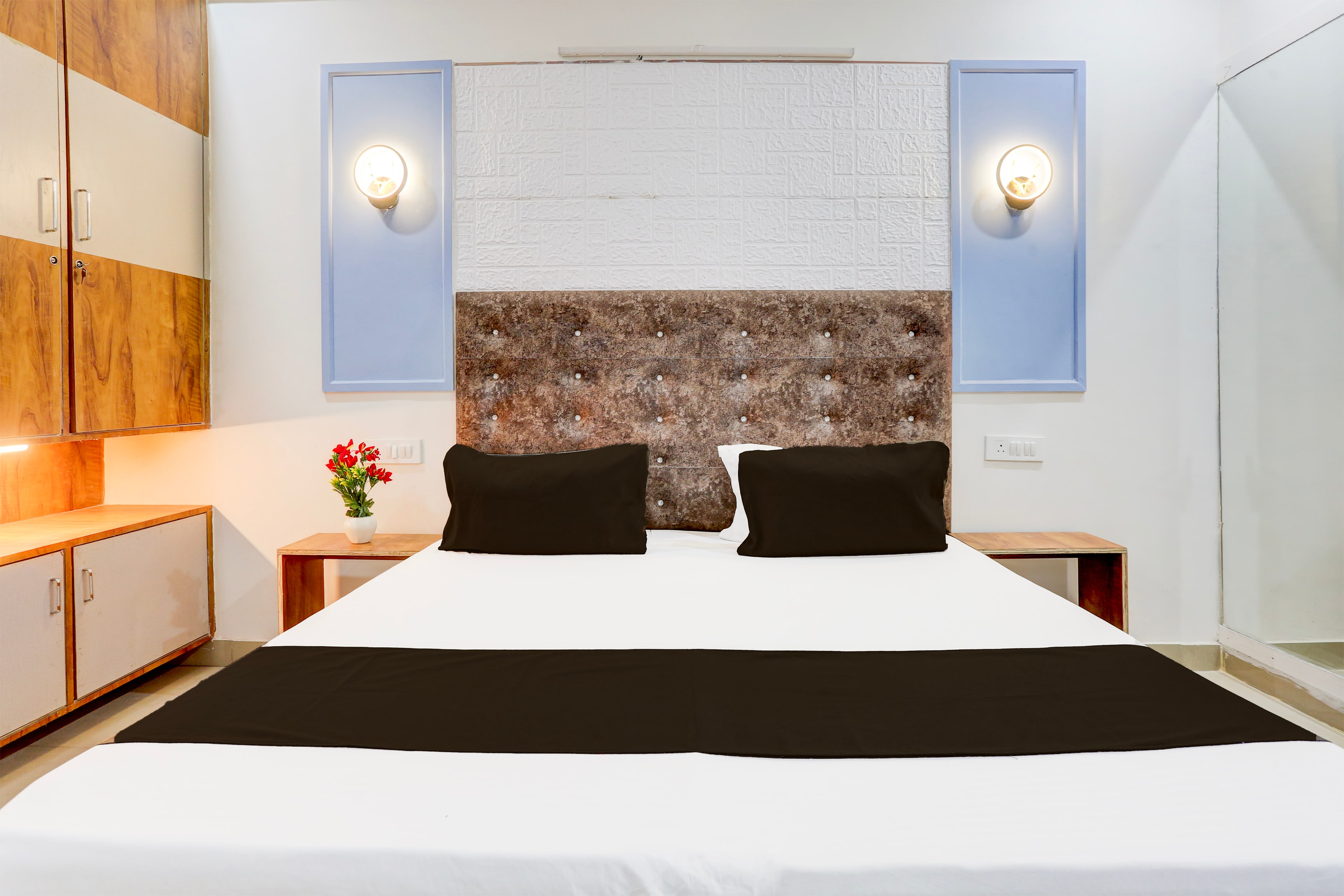 Hotel O Shyam Homes - Tap to explore photos
