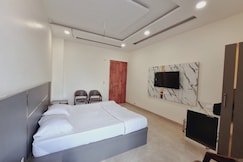 C T Heights Inn, Agra