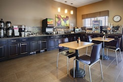 Best Western Plus Night Watchman Inn & Suites, Kiowa, Kansas