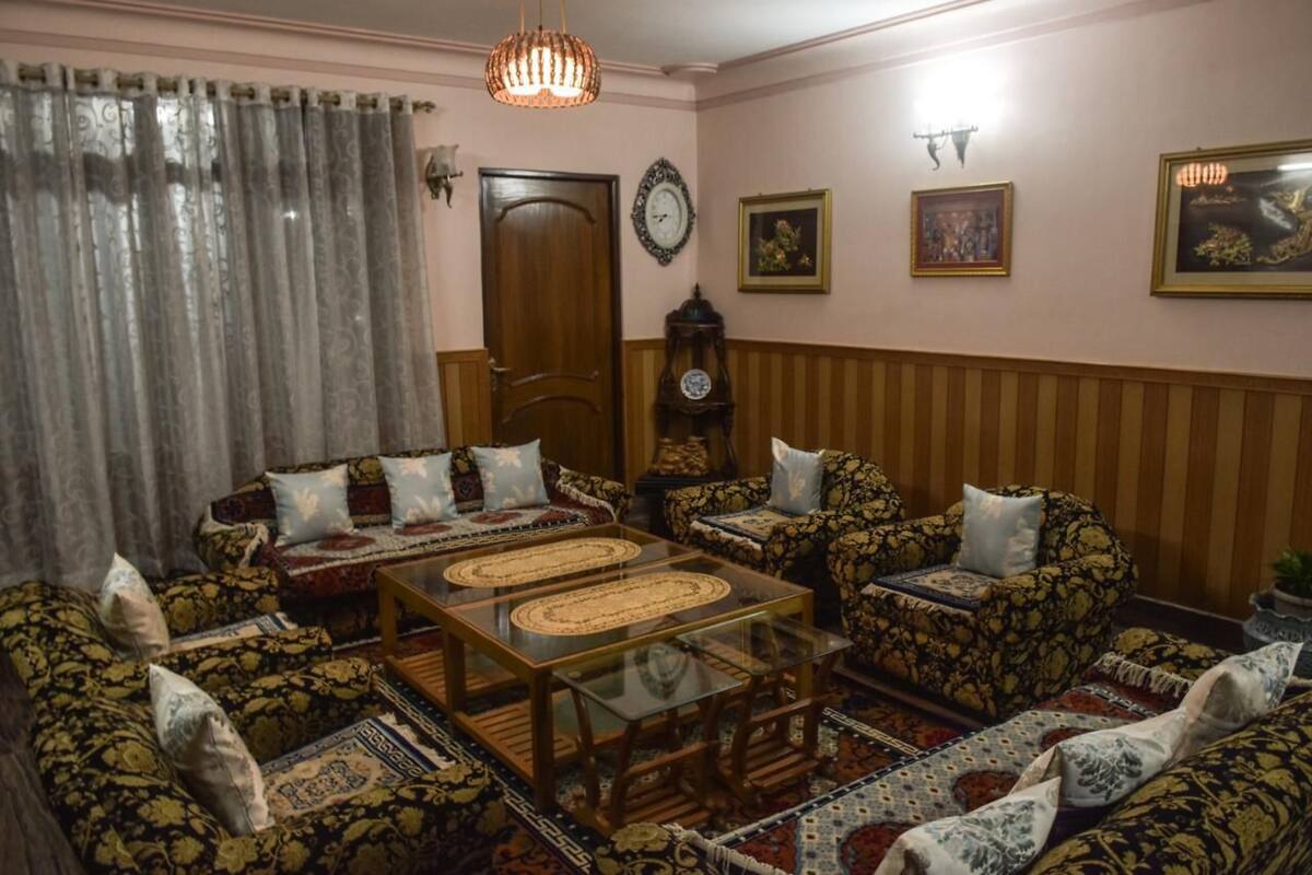 Khim Zang Homestay - place with modern amenities - Tap to explore photos