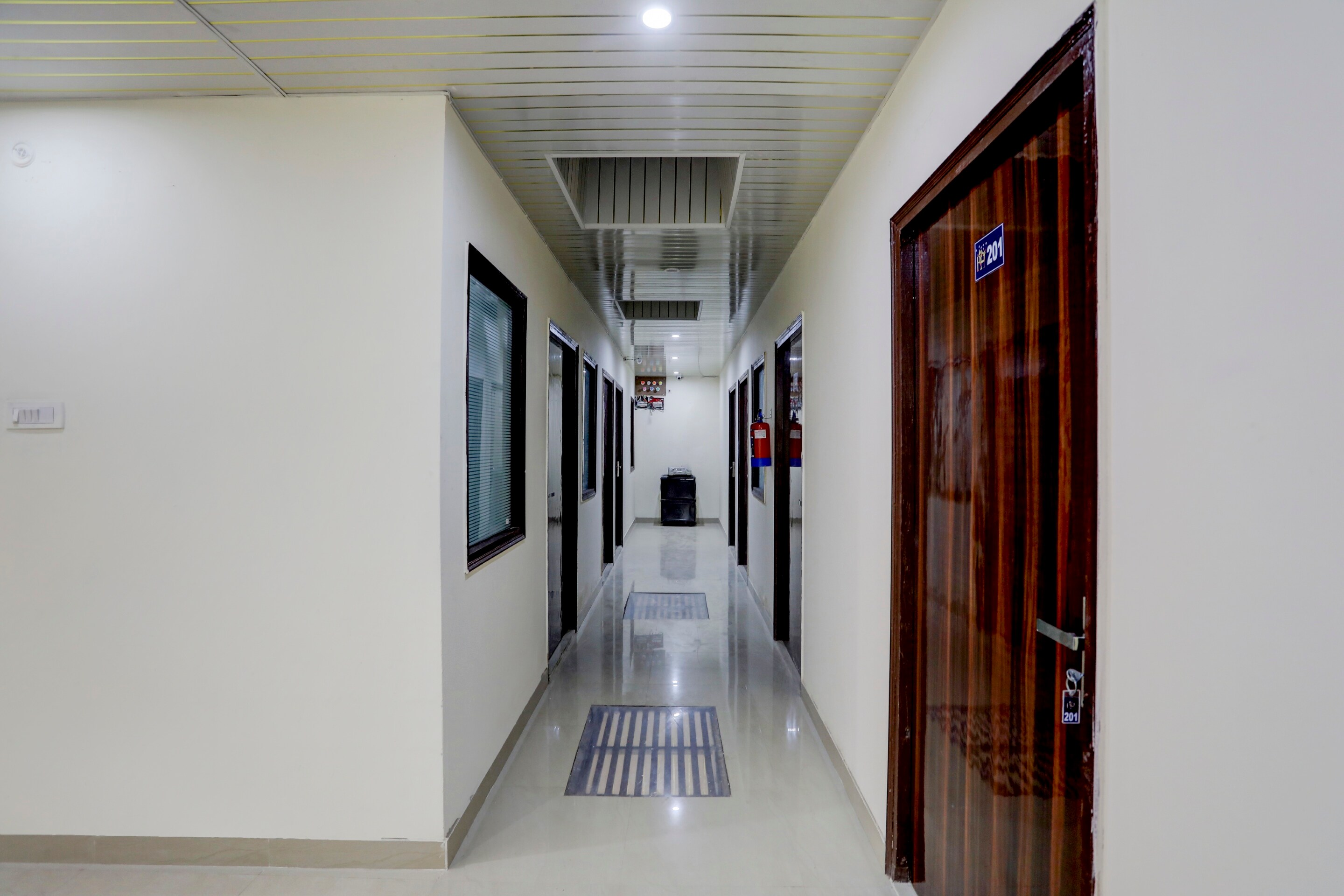 Hotel O Blue Heart Guest House - Tap to explore photos