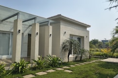 Golden sands Private villa Bapatla, Bapatla