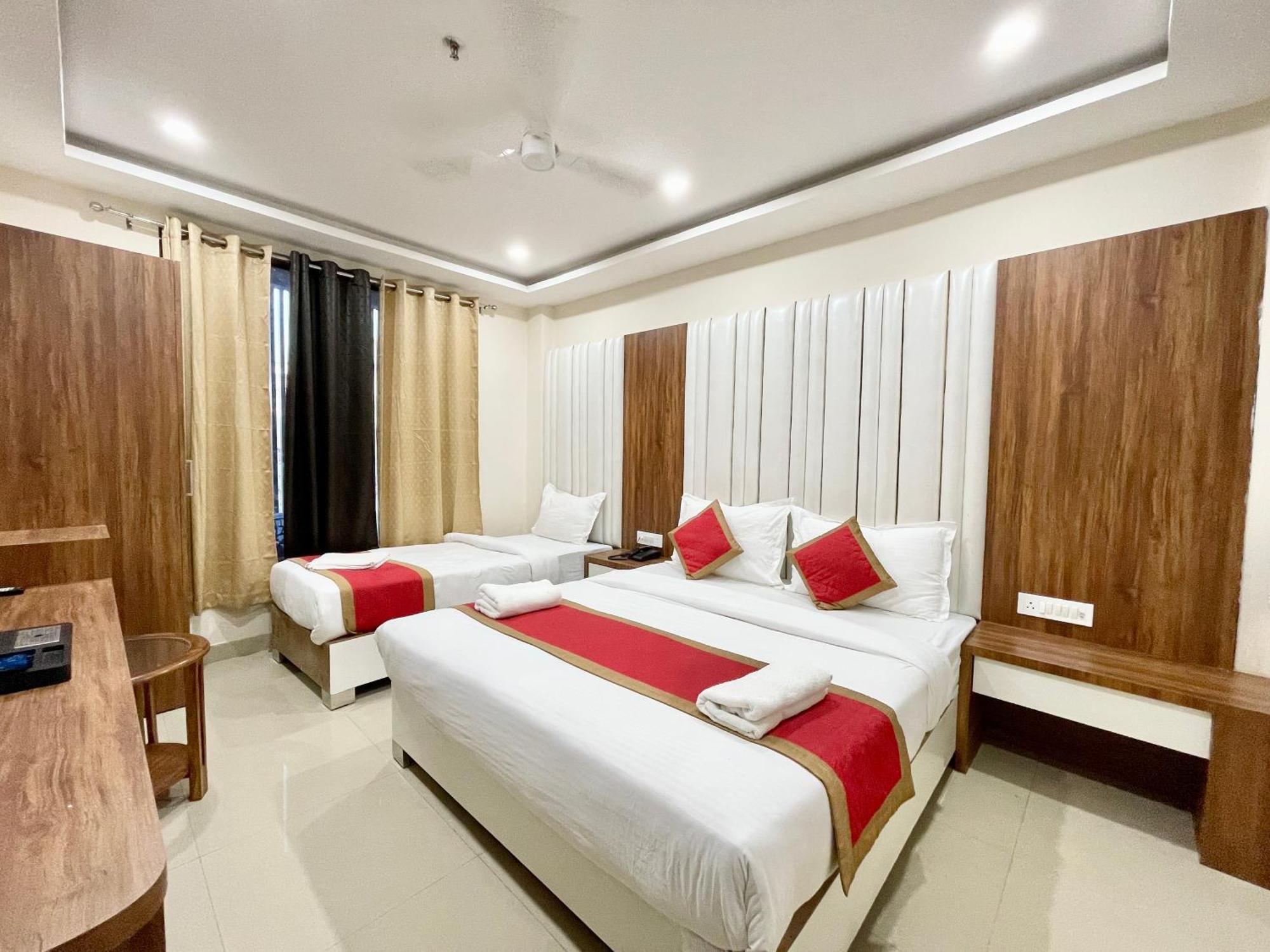 Hotel Shree Radha Krishna - Tap to explore photos