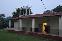 Jungle Serenity, Parasia