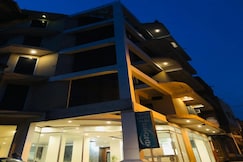 HOTEL LALITA PALACE, Chintpurni