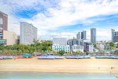 Wave Hotel, Pattaya