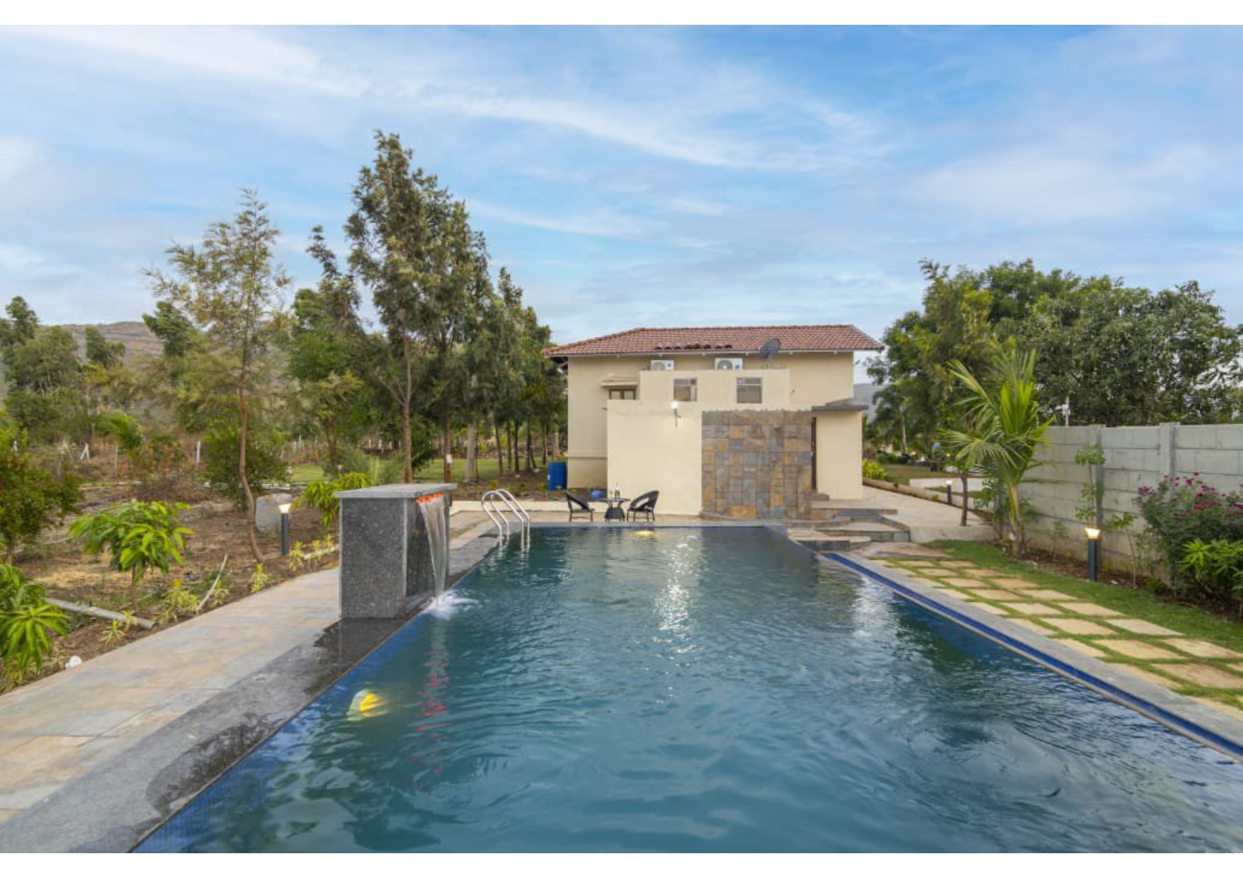 Fox Corner Villa 2BHK with Pvt Pool - Tap to explore photos