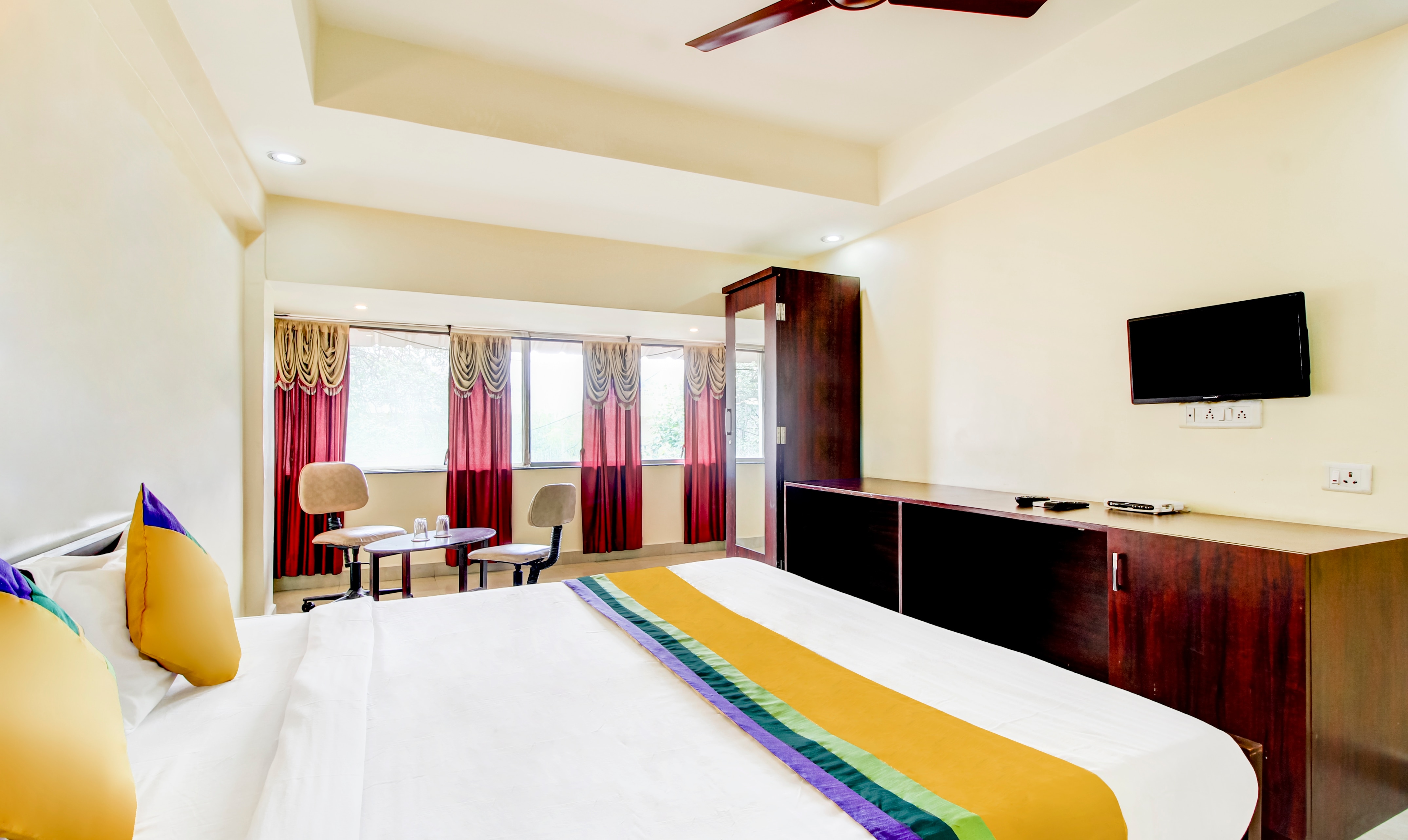 Itsy Hotels Aditya 3
