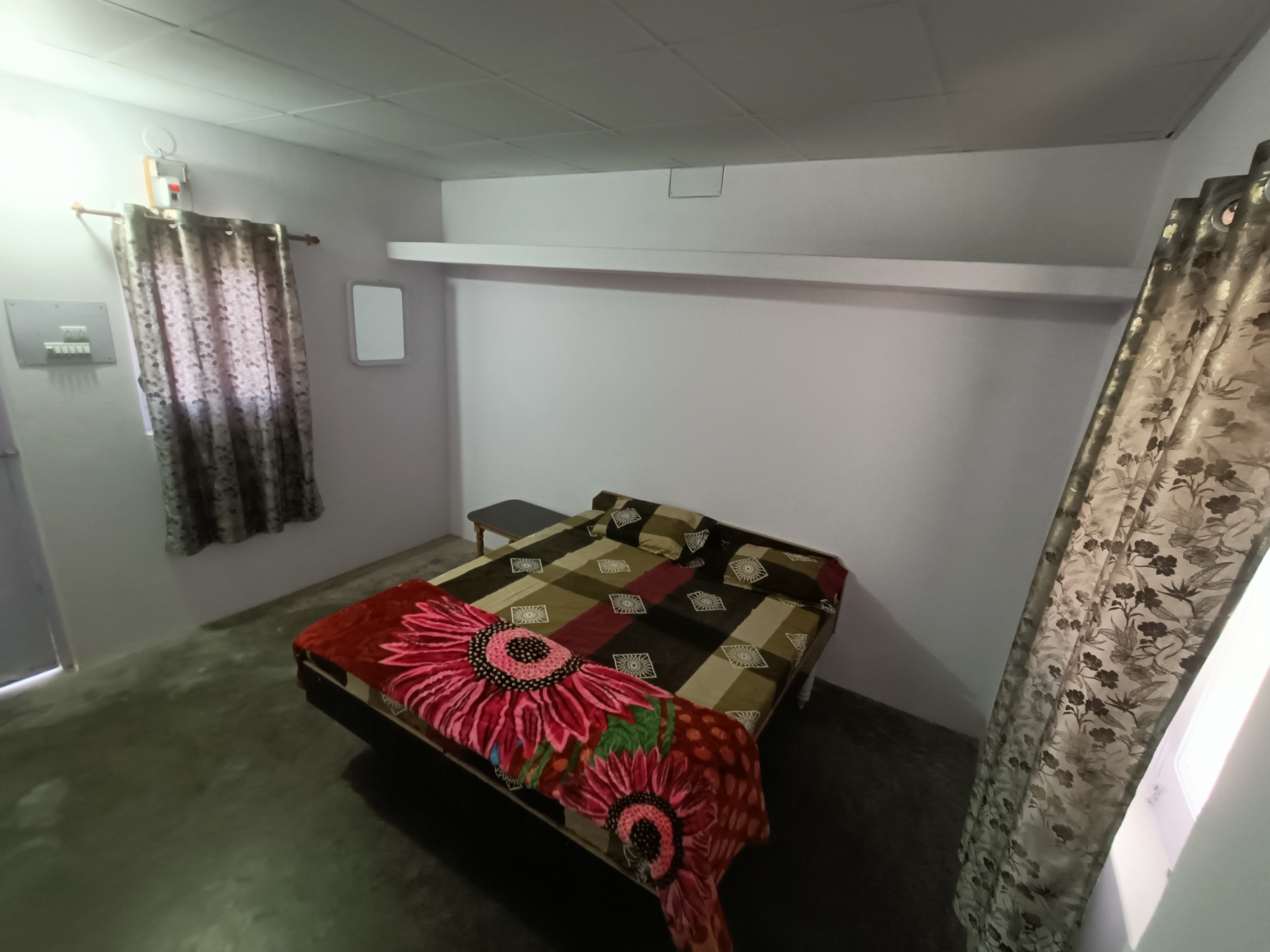Shree Chawal Krupa Guest House - Tap to explore photos