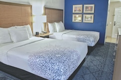 La Quinta Inn & Suites by Wyndham NE Long Beach/Cypress, Los Angeles