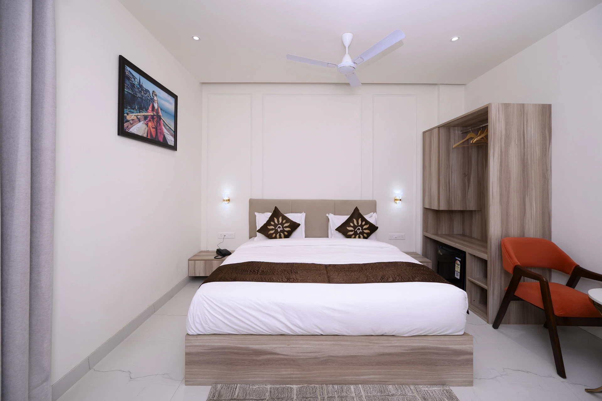 Hotel Aadya Palace, Varanasi