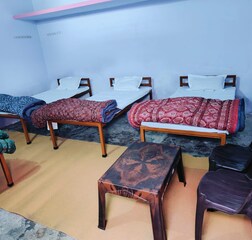 Standard 4 bedded room