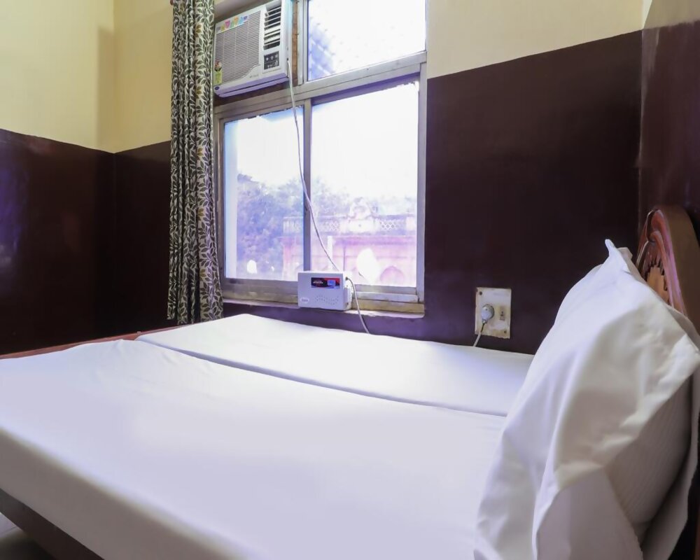 HOTEL INDER REGENCY - Tap to explore photos