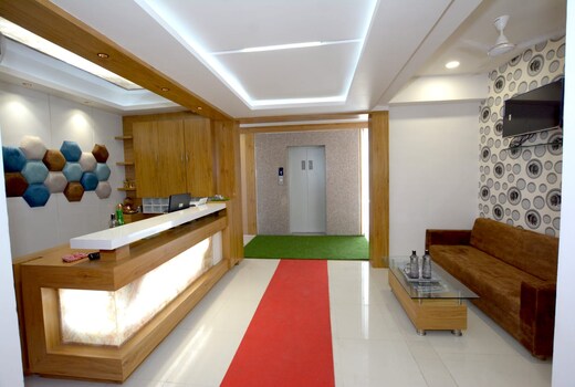 Hotel Green Leaf