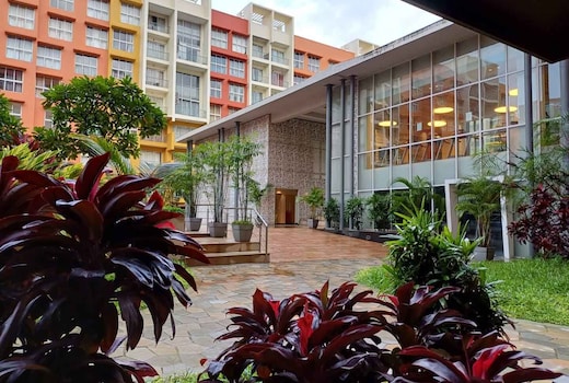 Good Stay 2 BHK With Pool apartment 10 mins from dabolim airport Goa T1-102