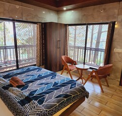 Marvelous Room 201