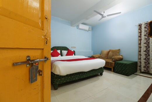 Hotel O Sandhra Apartments