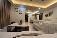 SkyNest 2BHK Airport Road Mohali Corporate Family, Mohali