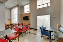 Holiday Inn Express Hotel & Suites Richmond, Garrard