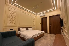 HOTEL UDAYRAJ, Chotila