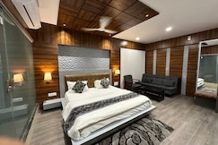 The Valentine Hotel., Surat