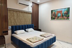 Shivam pride familly lodge& yatri niwas, Hingoli