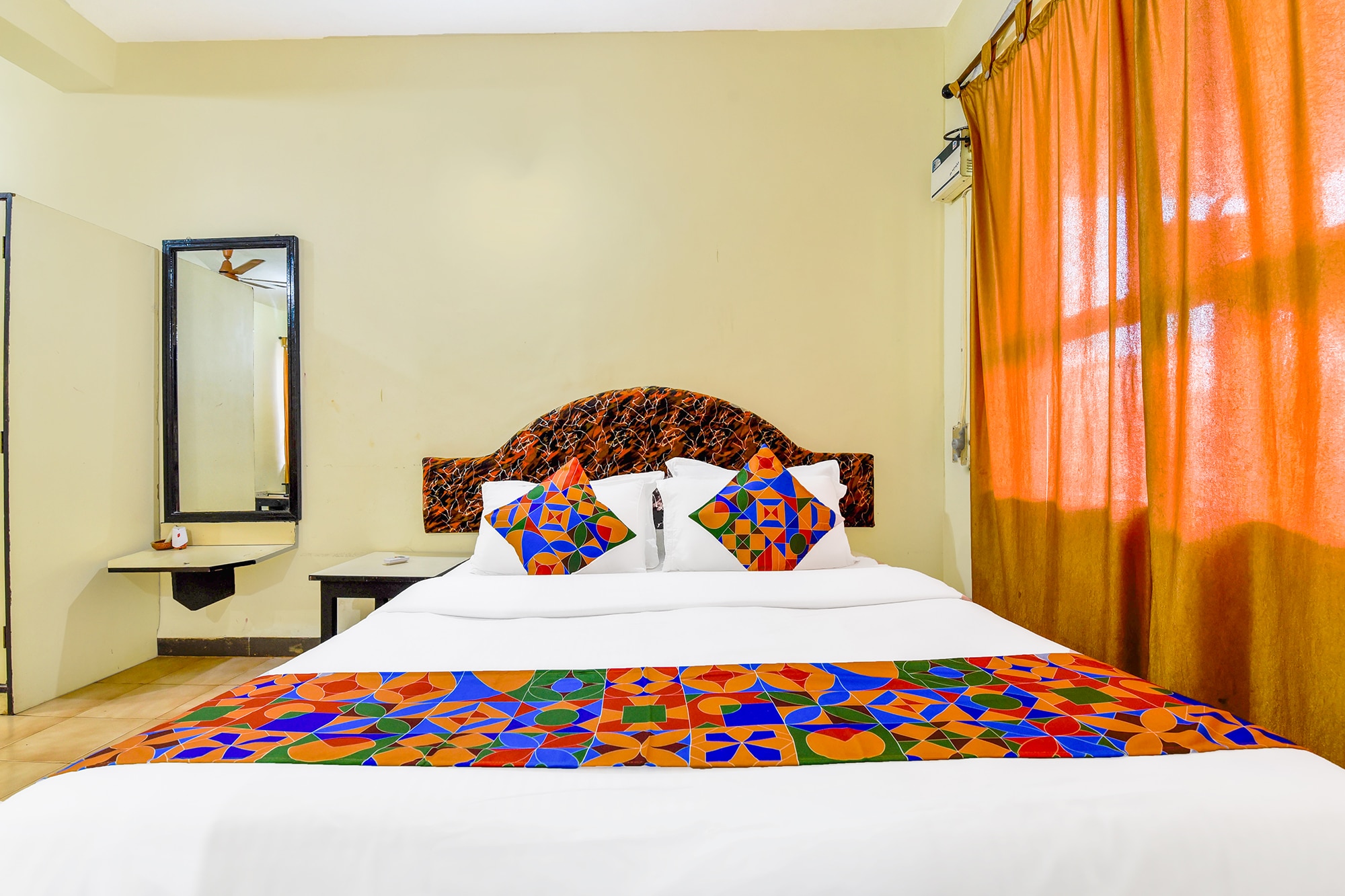 FabExpress Alor Holiday Resort - 500M From Calangute Beach - Tap to explore photos