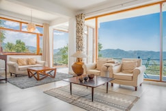 Jacaranda Estate | Cottages & Diner, Karsog