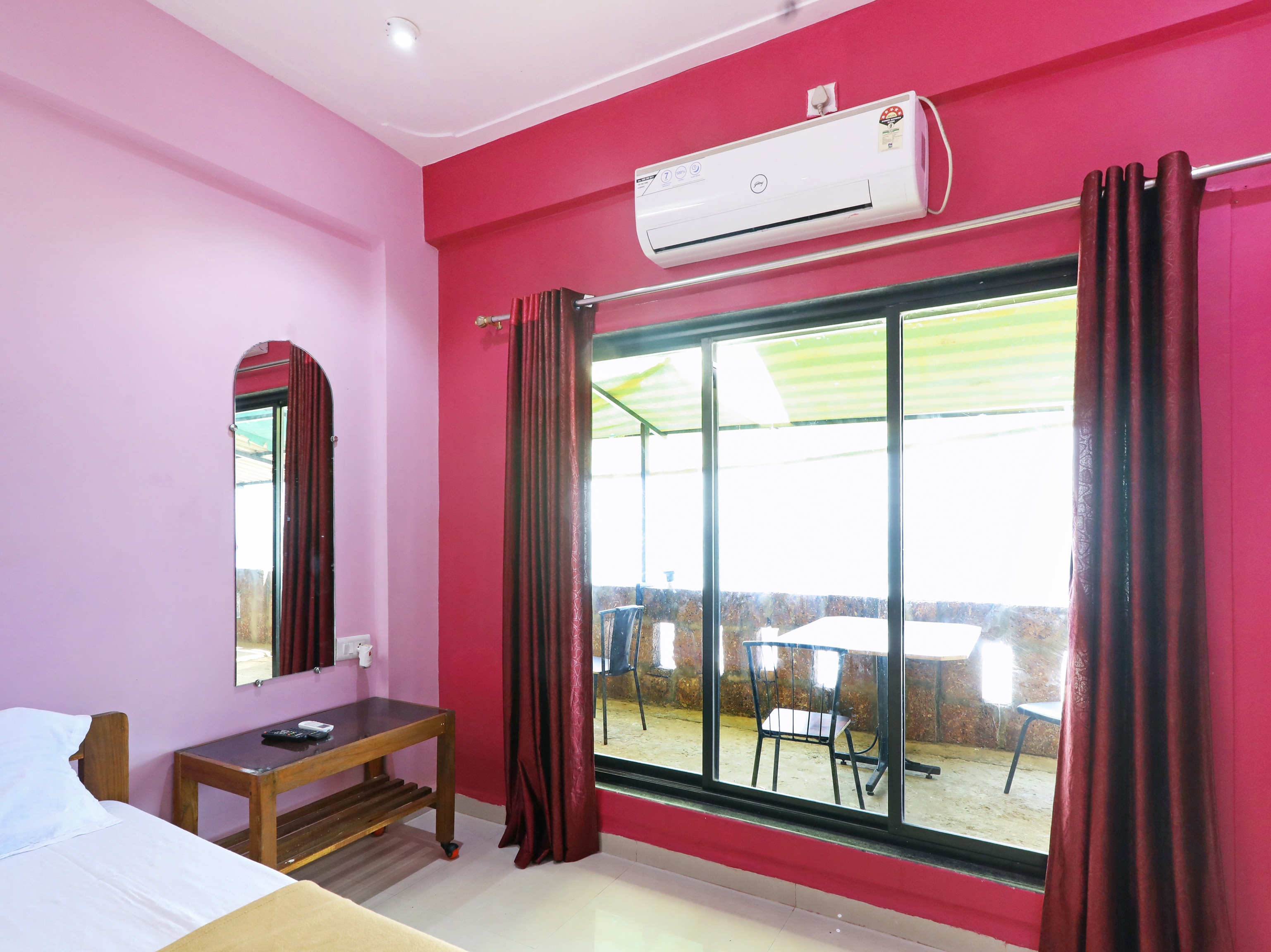 Sai Beach Homestay  - Tap to explore photos