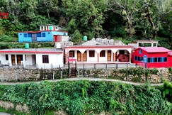 Global home stay, Chopta