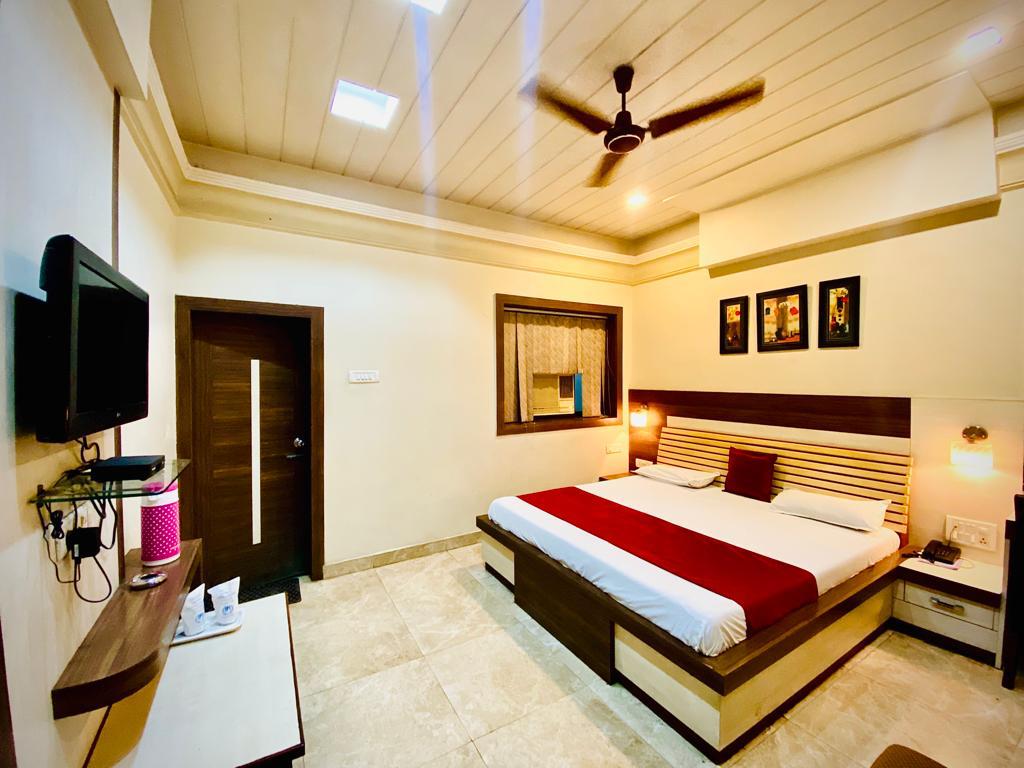 Hotel Prayag - Tap to explore photos