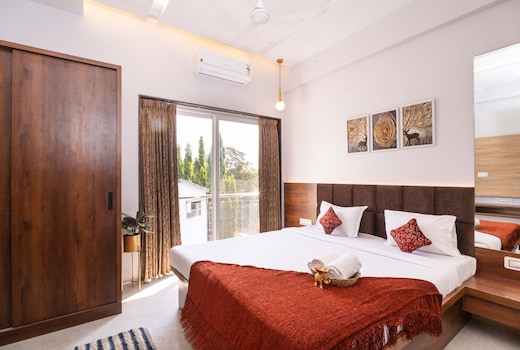 Forest Pool Villa 6 BHK with Pvt Pool 2