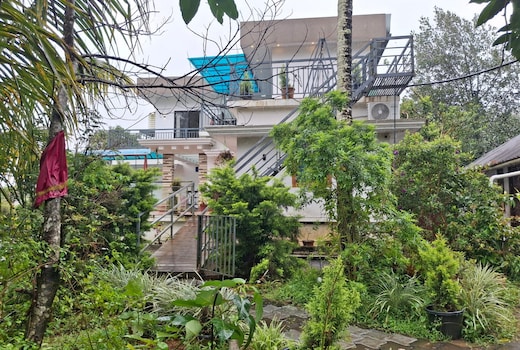 Golden Cherry 3bedroom