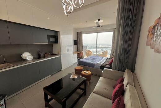 Flat/Apartment in Noida