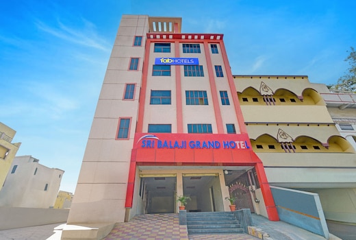 FabHotel Sri Balaji Grand