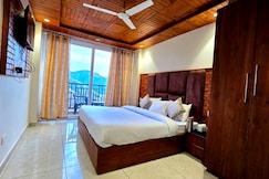 Royal Oak Near Subhash Chownk, Dalhousie