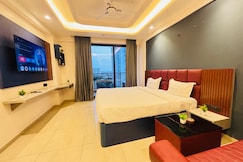 Hotel Omaxe Mini Hazratganj, Lucknow