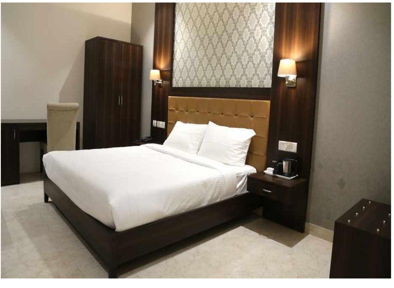 Hotel Awadh Inn - Tap to explore photos