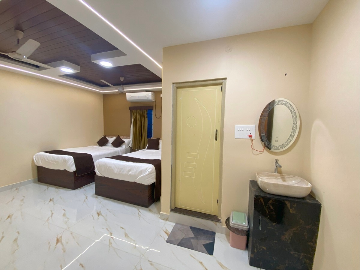 Maran Residency - Tap to explore photos