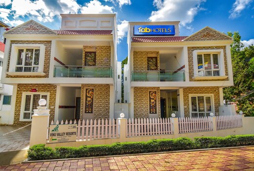 FabHotel Vinu Valley Resorts - Nr. Ketti Valley View Point