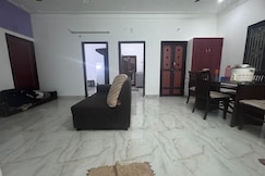 Ramana stays, Tiruvannamalai