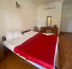 Deluxe AC Room